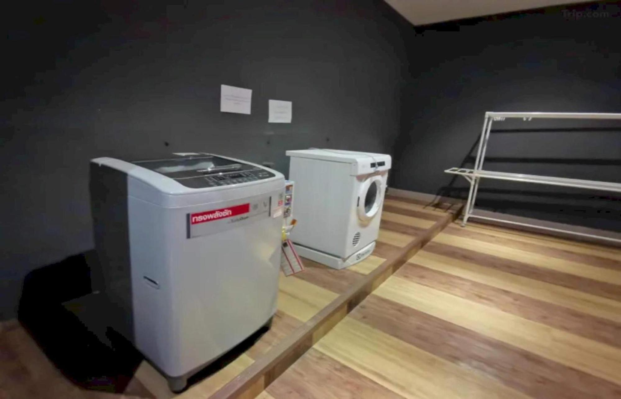 Capital O 75451 Podstel Hostel กรุงเทพมหานคร ภายนอก รูปภาพ