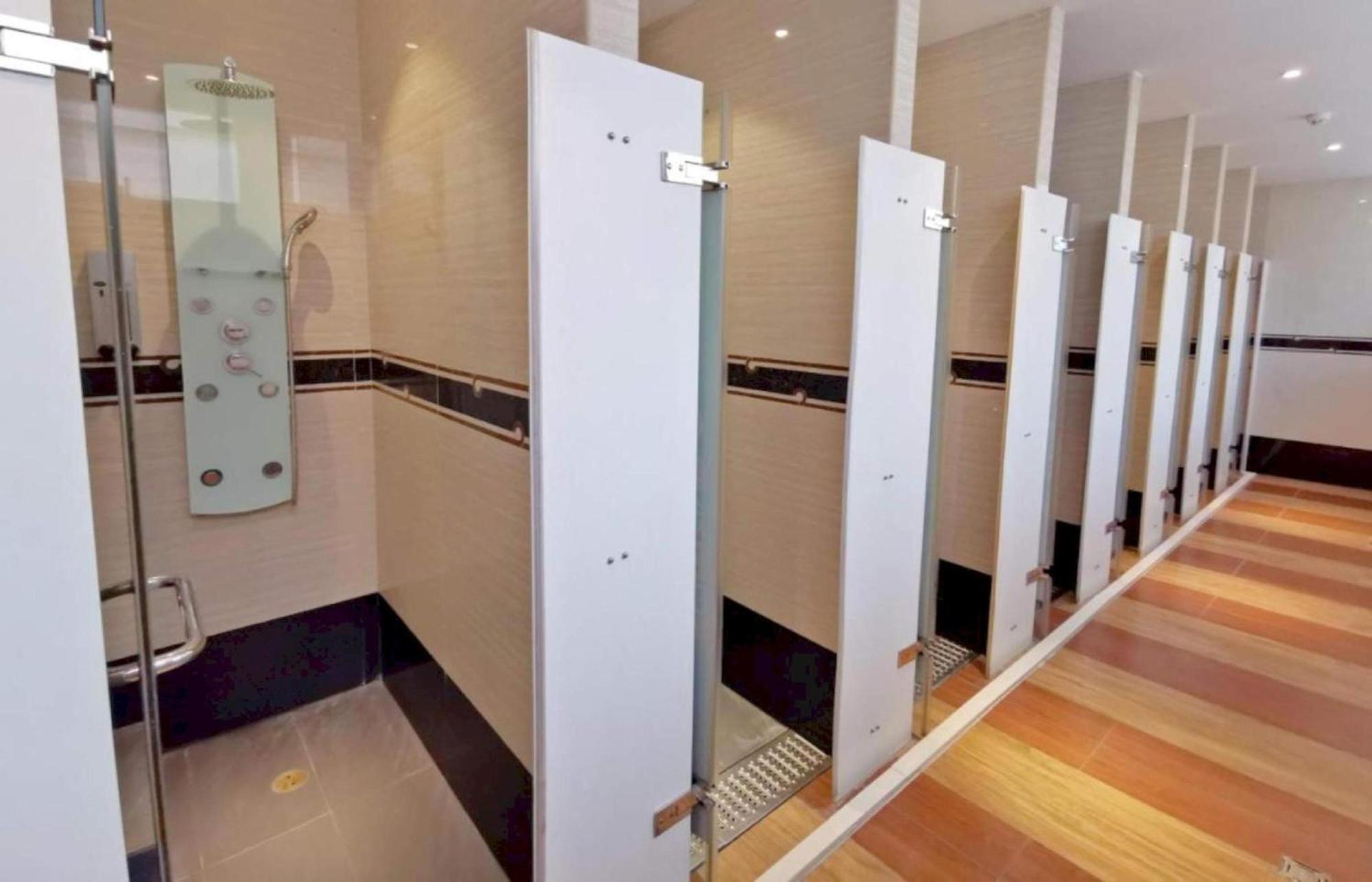 Capital O 75451 Podstel Hostel กรุงเทพมหานคร ภายนอก รูปภาพ
